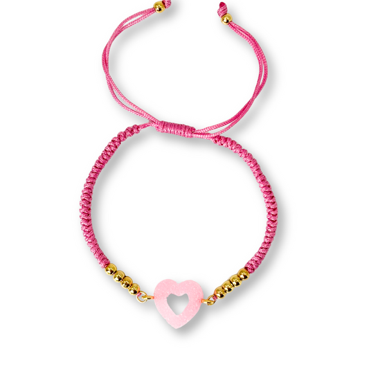 Sweetheart Macramé Bracelet in Bubblegum Pink